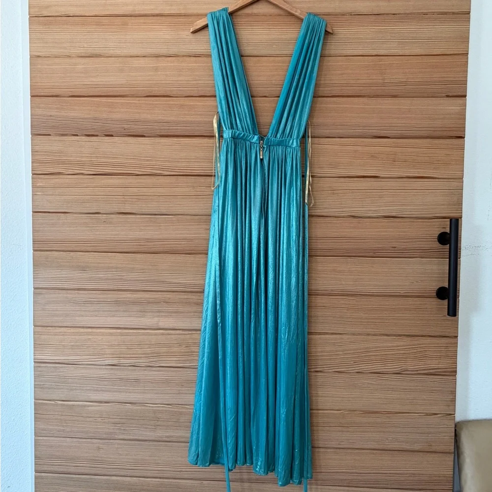 Bronx and Banco Romi Metallic Gown - Picture 4 of 11